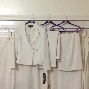 Larry Levine LEVINE CLASSICS  Petite Suit